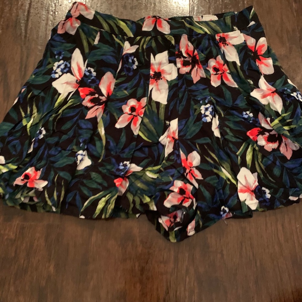 Flowy beautiful high waisted shorts